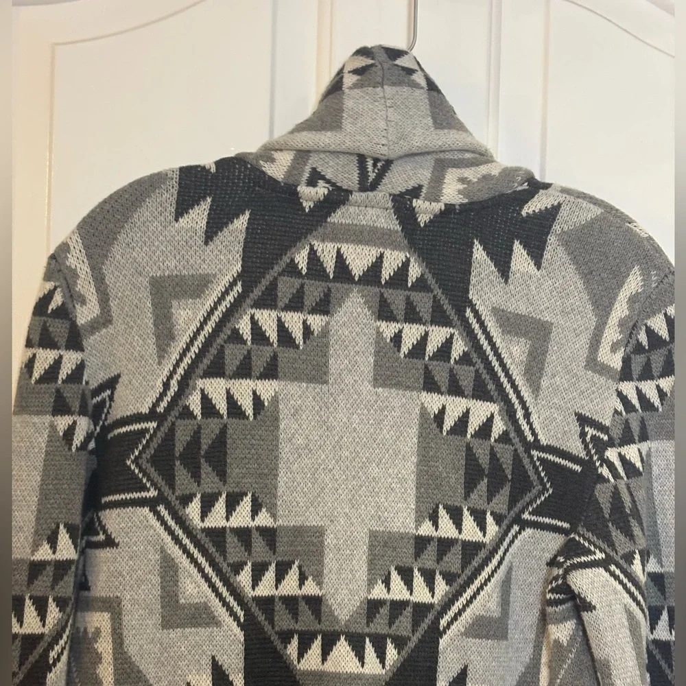 EUC American Rag Mens Cotton Knit Cardigan in shades of grey size Small